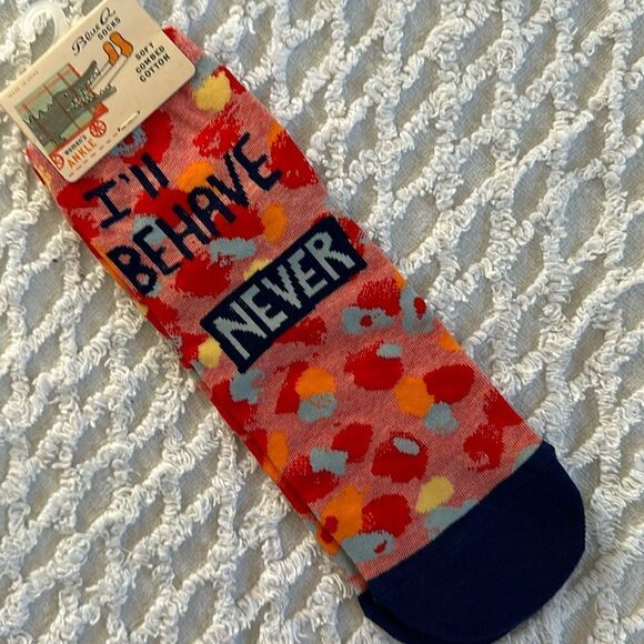 Blue Q Womens Cotton Ankle Socks “I Will Never Behave” - Picture 2 of 10